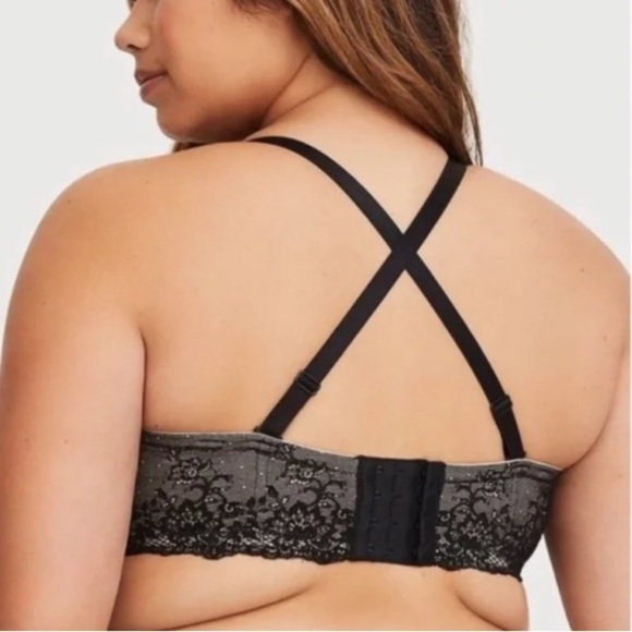 Torrid Lacy Black Underwire Multi Way Convertible Bra 40DD Padded Sexy Boudoir - Picture 4 of 8